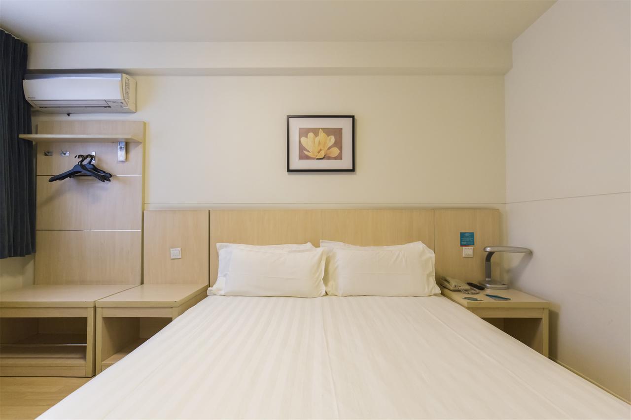 Jicheng  Jinjiang Inn Zhengzhou International Convention Center מראה חיצוני תמונה